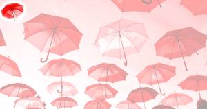 red_umbrellas-in-the-sky